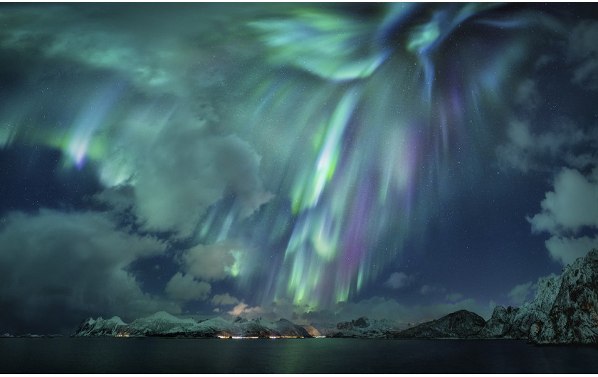 fot. Nicholas Roemmelt, The Green Lady. 1 miejsce w kat. Aurorae / Insight Investment Astronomy Photographer of the Year 2020