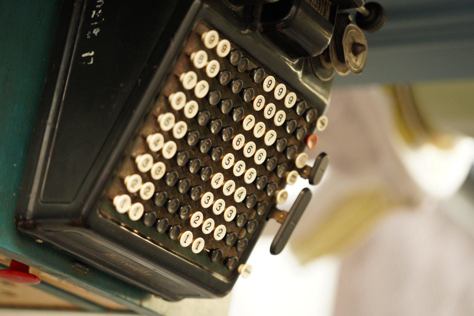 1/125 s, f/2.8, ISO 2500, 105 mm