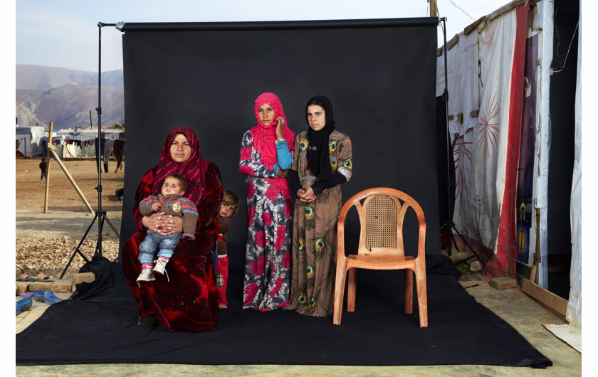 3. miejsce w kategorii People, fot Dario Mitidieri, Lost Family Portraits