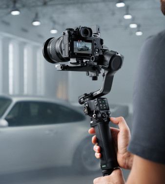 DJI RS 5 - wszechstronny gimbal z nowym modułem śledzenia i algorytmem stabilizacji 5. generacji