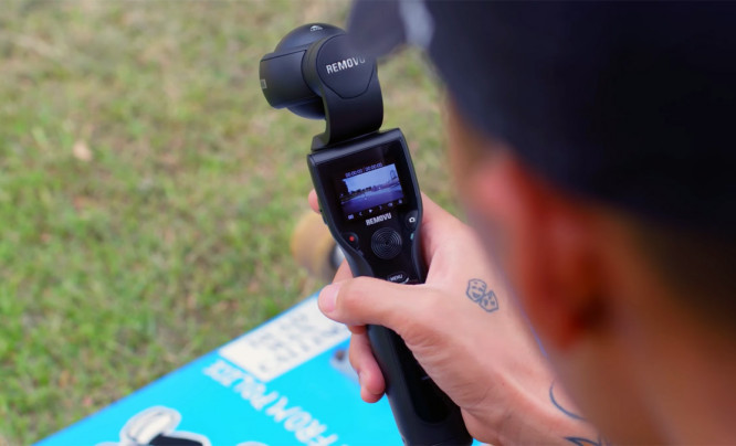 Removu K1 - podręczny gimbal z kamerą 4K. Alternatywa dla filmujących aparatów i kamer sportowych?