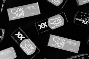 CineStill BwXX debiutuje w formacie 120 - na tym filmie nakręcono m.in. „Listę Schindlera”