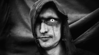 „Laboratorium człowieczeństwa” - nowy album Tomasza Tomaszewskiego recenzuje Bogdan Frymorgen