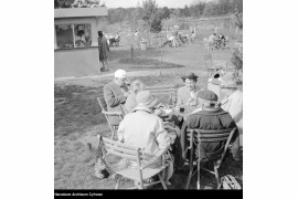 fot. Zbyszko Siemaszko. 1961r. Park Kultury w Powsinie.