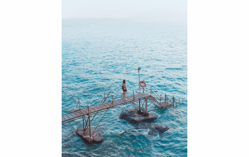 fot. Krzysztof Bednarski, z cyklu Reflective Moments, finalistka kategorii Projects & Portfolios | Urban Photo Awards 2020