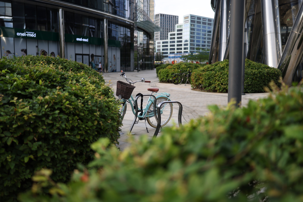 1/320 s, f/1.4, ISO 100, 35.0 mm