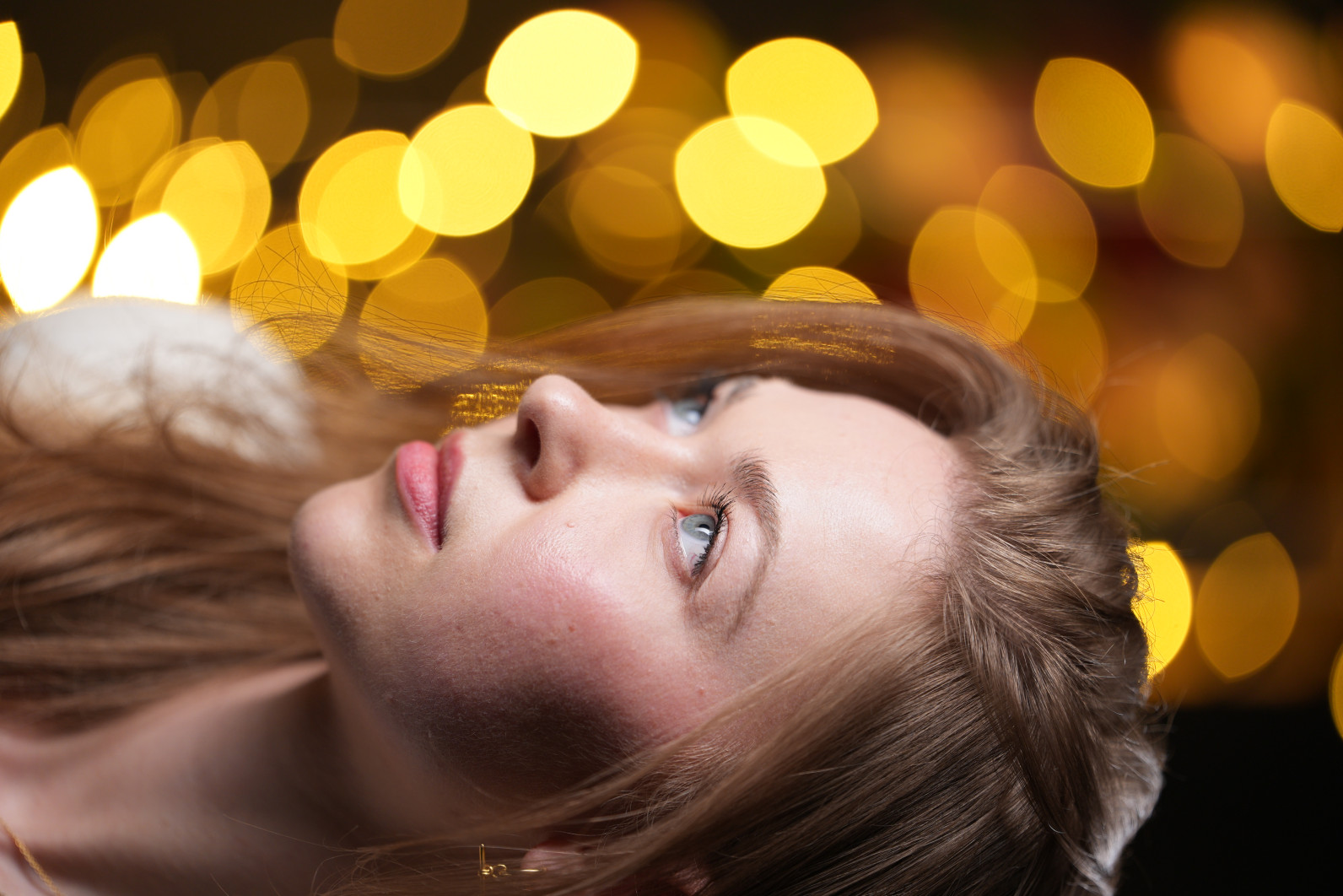 1/200 s, f/2, ISO 250, 150.0 mm