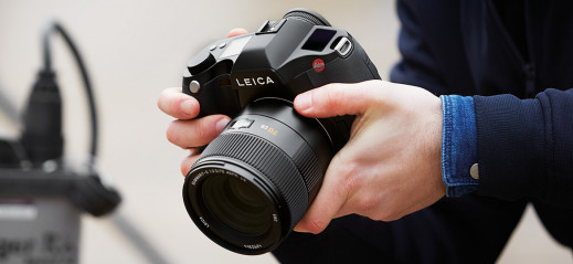Leica S3 - średnioformatowa lustrzanka powraca. Czy 64-megapikselowy kombajn ma szansę rywalizować z najnowszymi bezlusterkowcami?