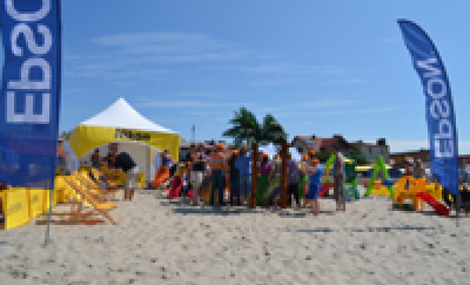 Epson i Nikon w lipcu na bałtyckich plażach