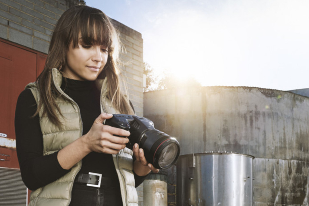 Blackmagic Pocket Cinema Camera 6K - najmniejsza kamera filmowa z nowymi możliwościami
