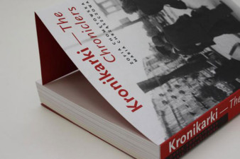Spotkanie poświęcone książce "Kronikarki. Zofia Chomętowska i Maria Chrząszczowa. Fotografie Warszawy 1945-1947"
