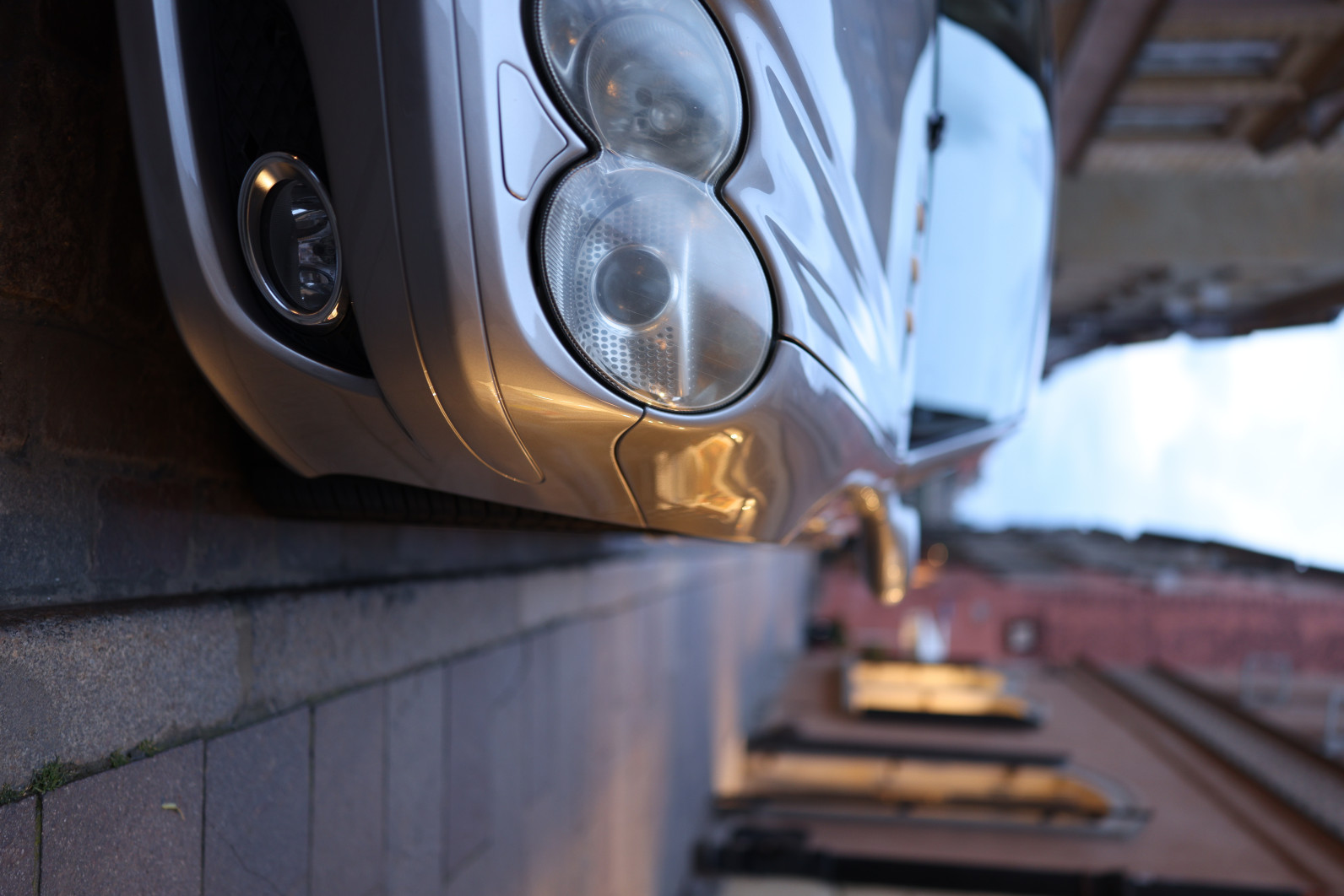 1/40 s, f/1.4, ISO 250, 35.0 mm