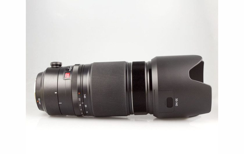 Fujifilm Fujinon XF 50-140mm f/2,8 R LM OIS WR z osłoną przeciwsłoneczną