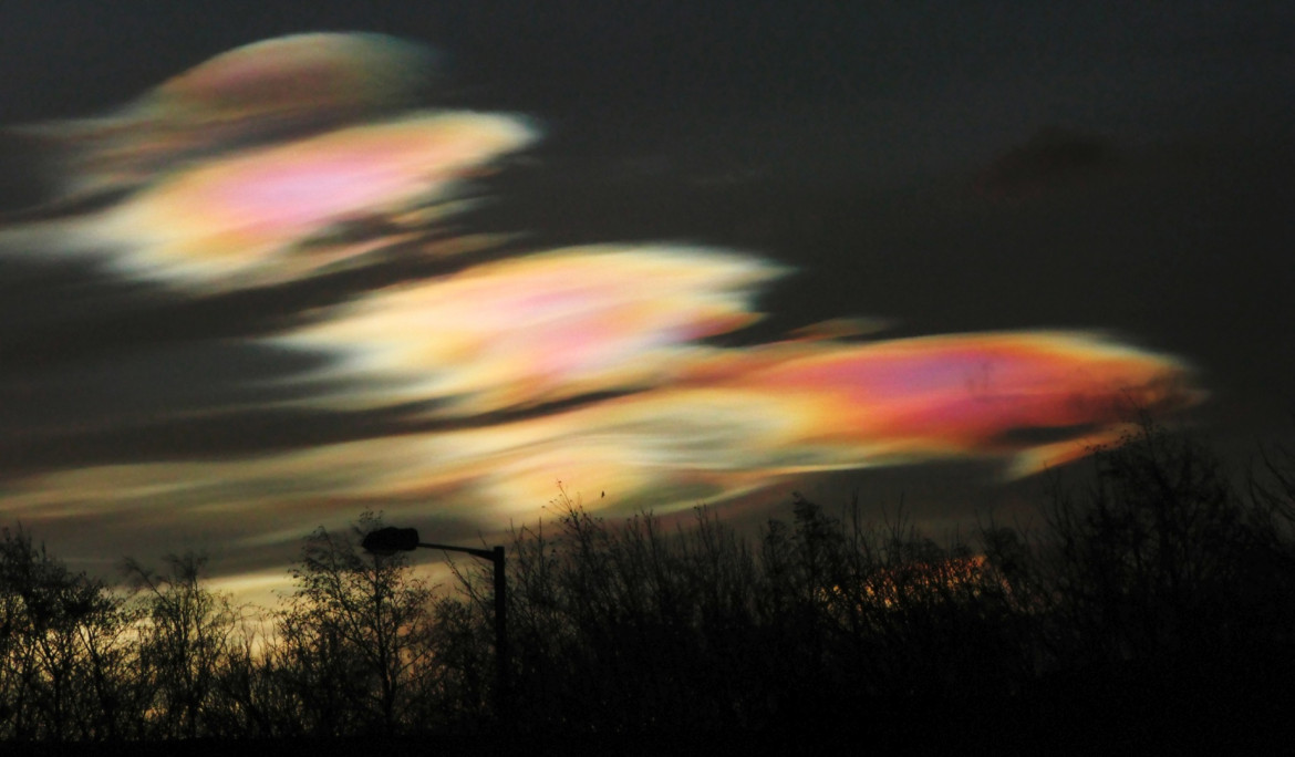 fot. Alan Tough, "Polar Statospheric Clouds"
