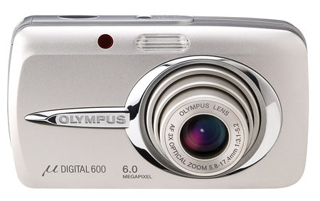 Olympus [mju:] DIGITAL 600 - 6 Mp po ciemku
