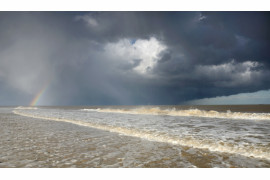 fot. James Bailey, "Hailstorm and Rainbow Over the Seas of Covehithe"