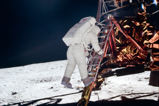 W 1976 roku kupił od NASA taśmy z lądowania na Księżycu za 200 dolarów. Teraz są warte miliony