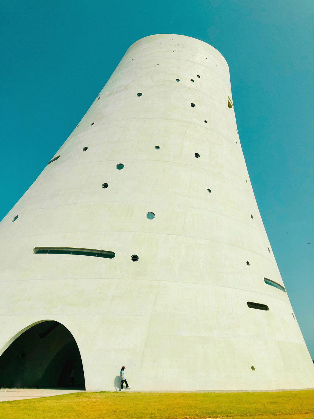 Fot. Bo Shao Xian, 2. miejsce w kat. Architecture / iPhone Photography Awards 2025