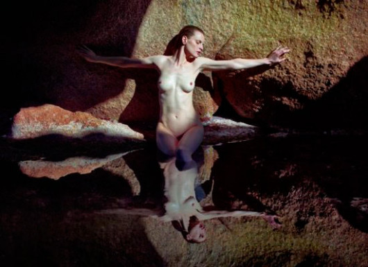 2012 Pirelli Calendar: Guinevere van Seenus, fot. Mario Sorrenti