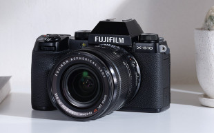 Fujifilm X-S10 - wszystko, co najlepsze w kompaktowym, prostym body