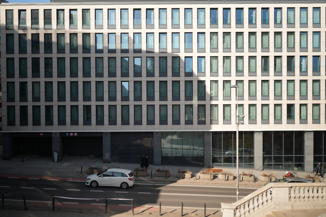 1/6400 s, f/1.2, ISO 100, 35.0 mm