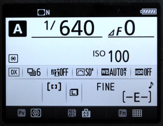 informacje wyświetlane na monitorze LCD