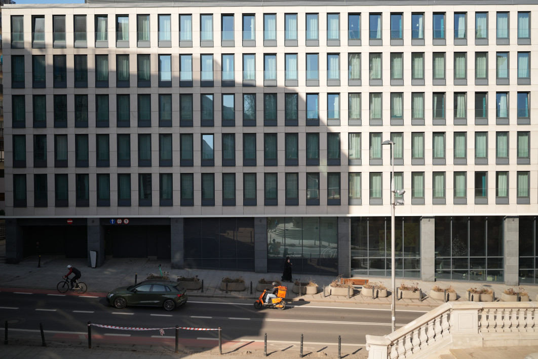 1/4000 s, f/1.4, ISO 100, 35.0 mm