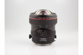 Canon TS-E 17mm f/4L - działanie opcji "tilt"