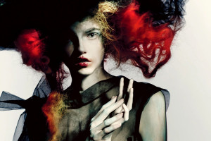 W ciemności światło. Nowa monografia Paolo Roversi [recenzja]