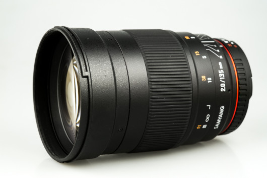 Samyang 135 mm f/2.0 ED UMC 