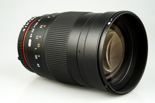 Samyang 135 mm f/2.0 ED UMC 