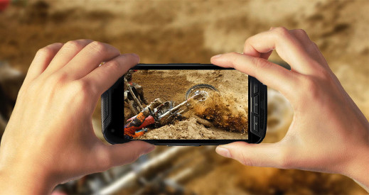 Kyocera DuraForce Pro - smartfon i kamera sportowa w jednym