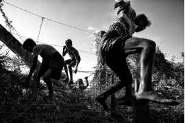 fot. Mushafiqul Alam, z cyklu "The Great Exodus: People With No Land", druga nagroda w konkursie PX3 Prix de la Photographie, Paris 2018