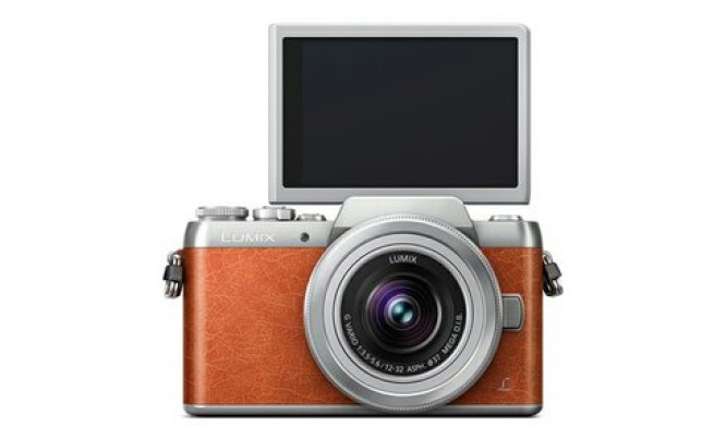 Panasonic Lumix GF8 - styl, jakość i funkcja autoportretów