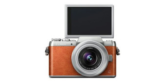 Panasonic Lumix GF8 - styl, jakość i funkcja autoportretów