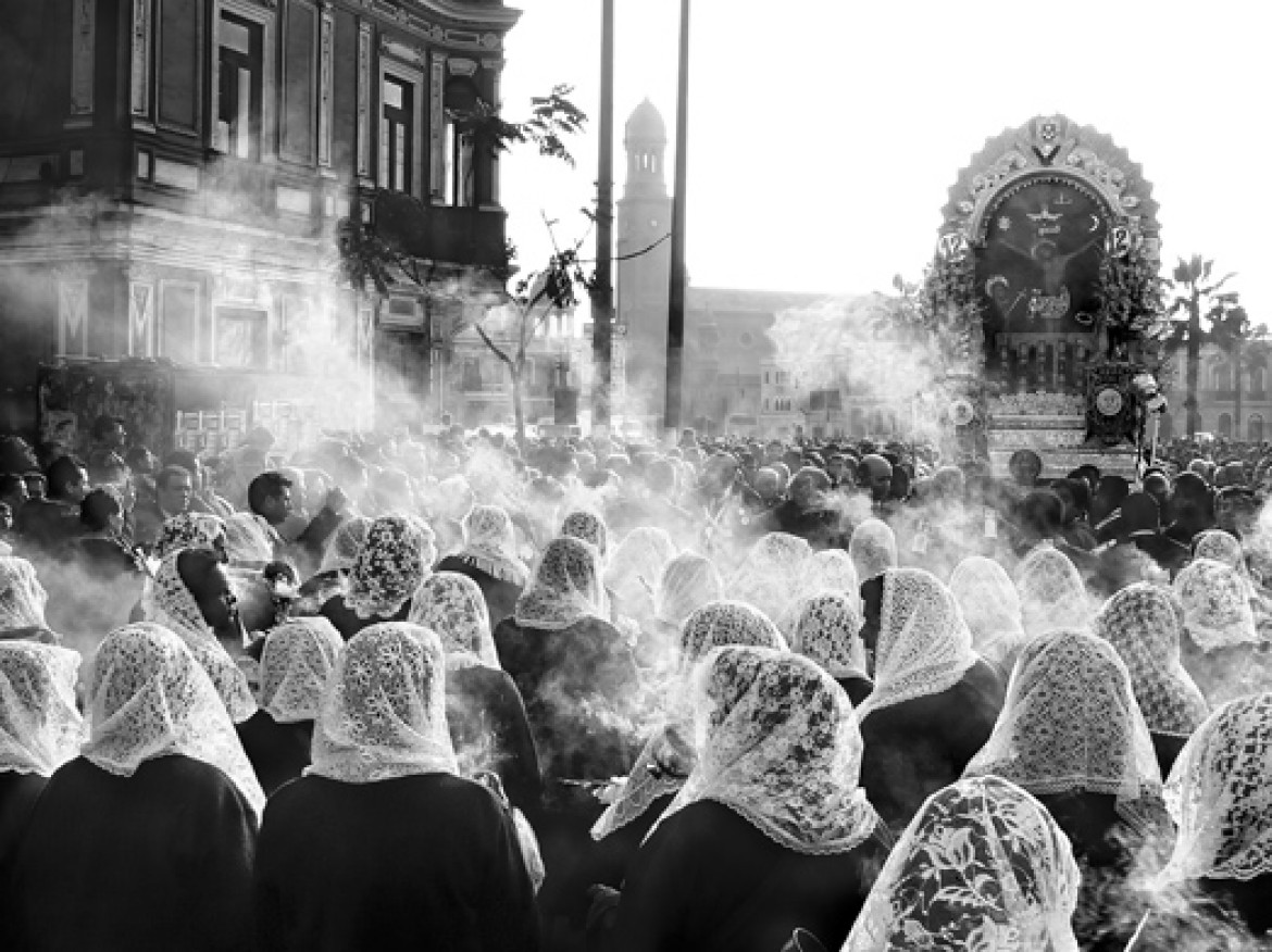 fot. Guillermo Ayala Jacobs z Peru "Palące kobiety"