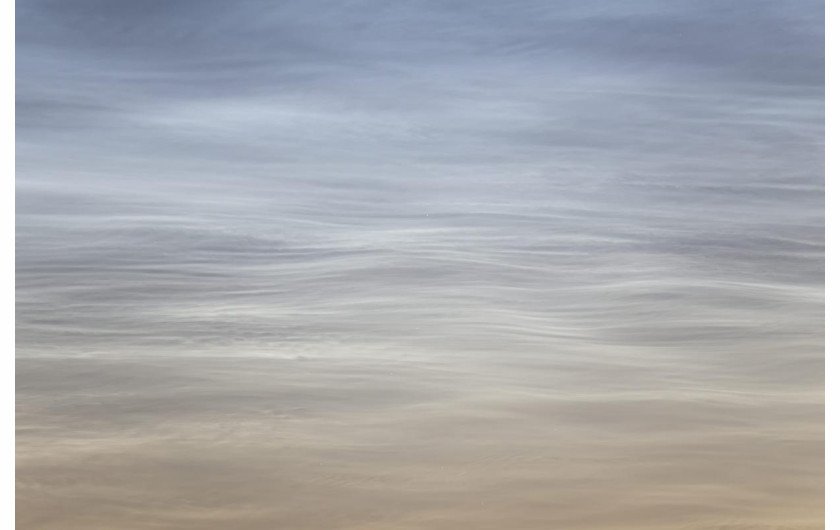 fot. Mikko Silvola, Silent Waves of the Sky: Noctilucent Clouds