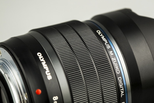 Olympus M.Zuiko Digital ED 8 mm Fisheye 1:1.8 PRO - pierścień ostrości