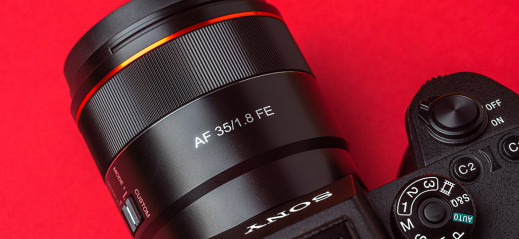 Samyang AF 35 mm f/1.8 FE - niedrogi, jasny i uniwersalny obiektyw do Sony E