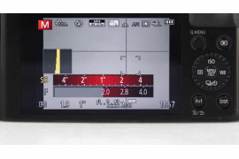 LX100 - zmianę parametrów widać na żywo na LCD i w wizjerze