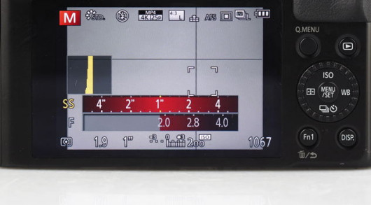 LX100 - zmianę parametrów widać na żywo na LCD i w wizjerze