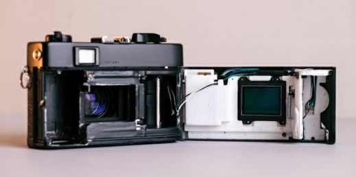 Konica Auto S3 zamieniona w aparat cyfrowy przez osiemnastolatka