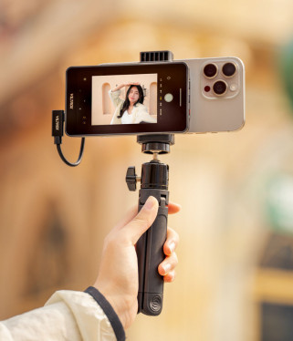 Viltrox DC-T1 - selfie screen dla twórców rolek i mobilnych vlogów