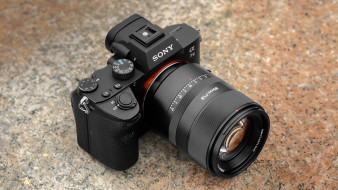 7Artisans AF 85 mm f/1.8 STM - jasna portretówka za niewiele ponad tysiąc złotych
