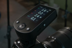 Elinchrom Transmitter Pro X - nadajnik stworzony z myślą o szybkości, przejrzystości i pewności działania