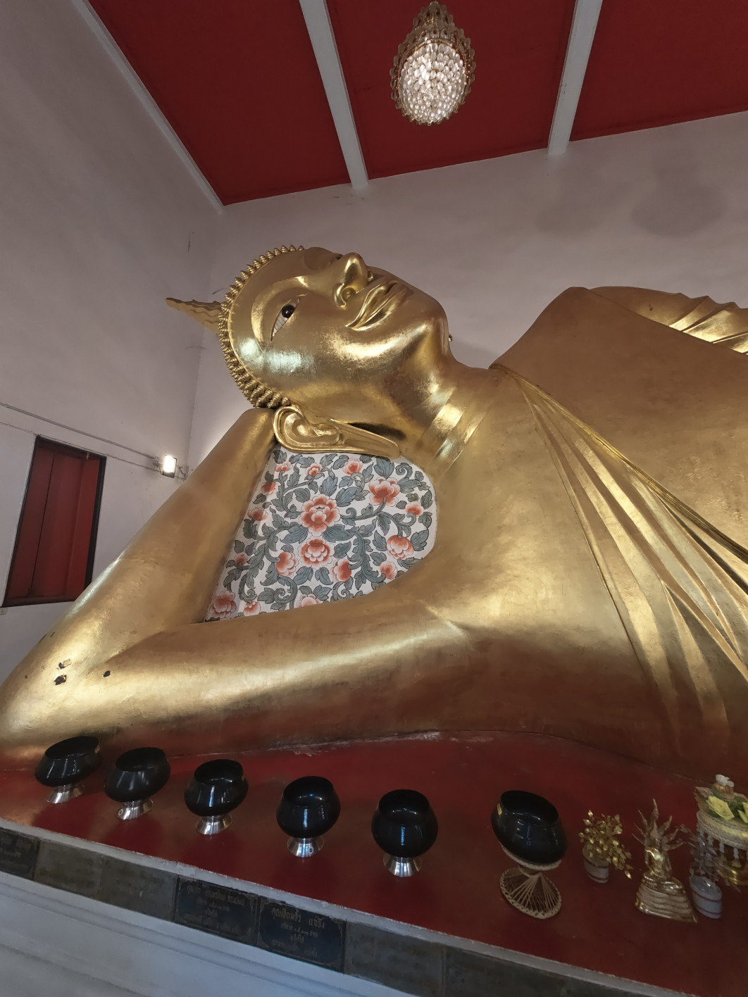 1/100 s, f/2, ISO 401, 14 mm