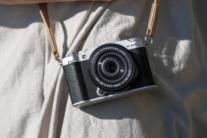 Fujifilm X-M5 - niedrogi aparat systemowy z funkcjami dla vlogerów