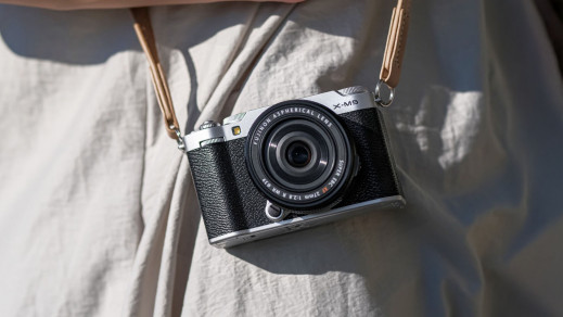 Fujifilm X-M5 - niedrogi aparat systemowy z funkcjami dla vlogerów