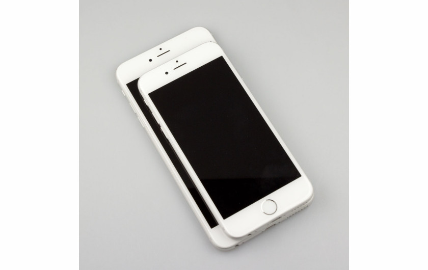 iPhone 6 i iPhone 6 Plus - porównanie wielkości