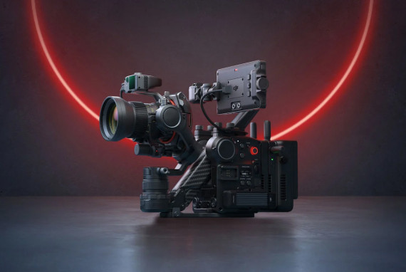 DJI Ronin 4D-8K - wewnętrzny zapis ProRes Raw do 8K 75 kl/.s, ale sporo wyższa cena